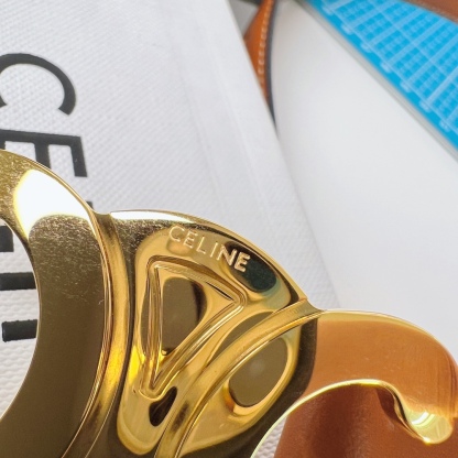 《CELINE》塞琳🇫🇷法國原廠皮料，棕色全皮 品質毋庸置疑 ，沒有更好，寬2.5cm