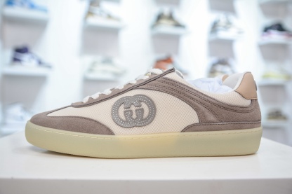 Gucci 古馳G75 圓頭系帶運動鞋
尺碼：35 36 37 38 39 40 41 42 43 44 45 46