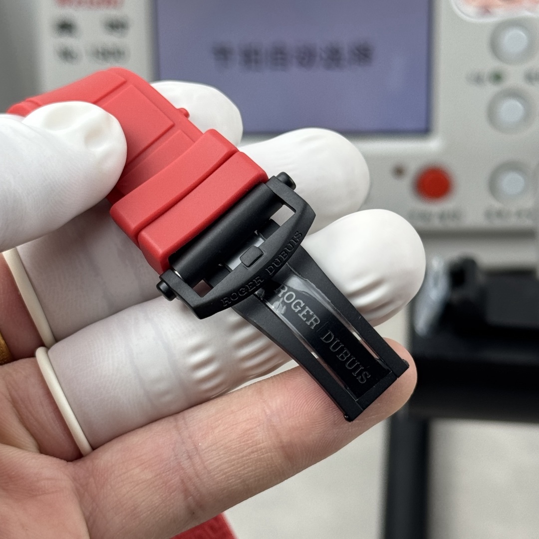 NEW-羅傑杜彼鈦金屬陀飛輪！型號RDDBEX0549腕表/直徑45mm/厚度13.5毫米 /全鏤空海鷗定制RD505S手動上鏈機芯，鈦合金表殼與原裝同步/儲能動力長達50小時。