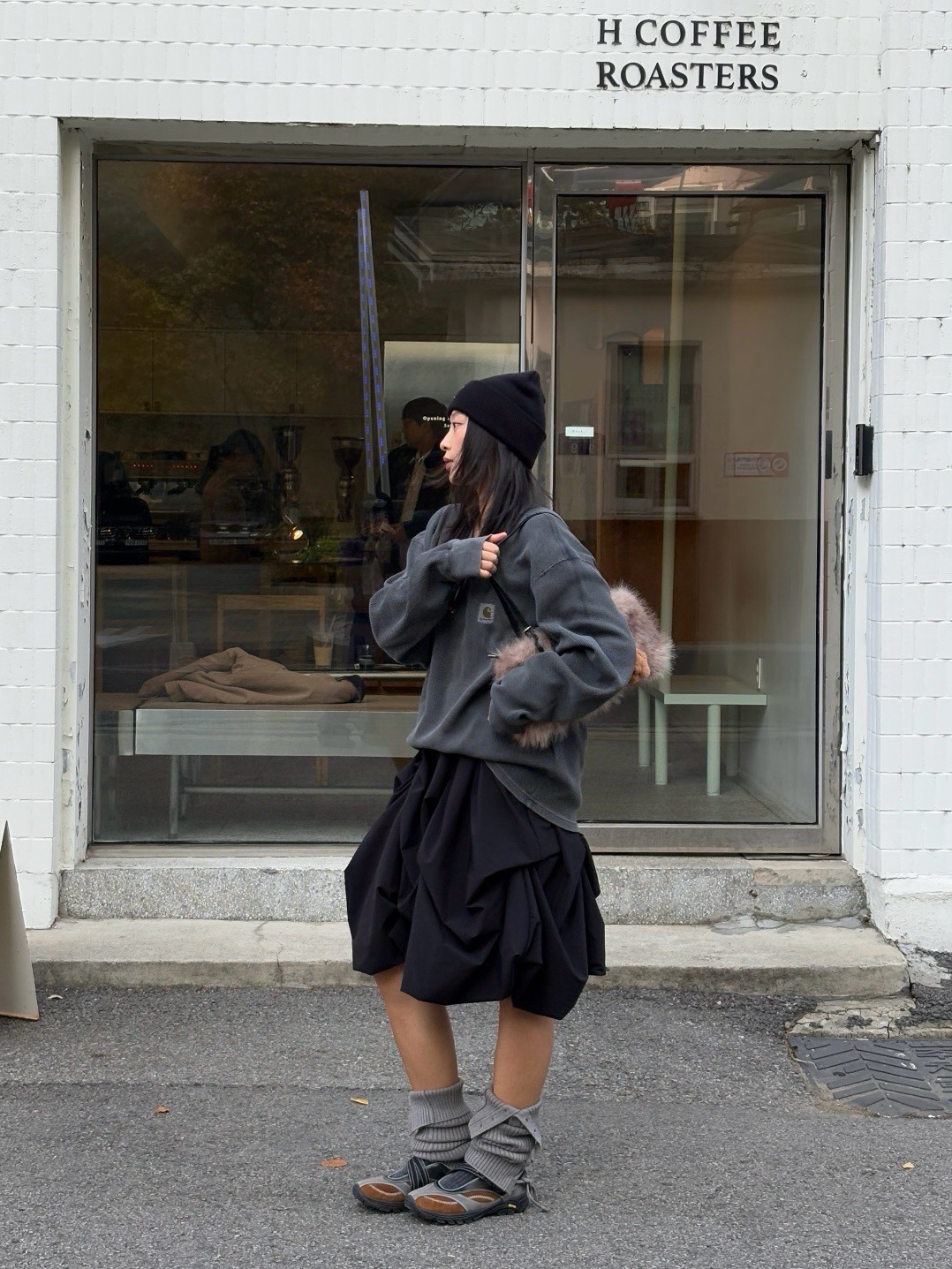 🔝Carhartt 卡哈特 華夫格洗長袖T恤 
定織定染華夫格面料 面料特殊性很大縮水性以及版型都需要考慮在內 控制的縮率都是經過3道工序 第一道面料洗水 第二道面料烘乾 第三道酵素洗 三道後的控制縮率幾乎已經達到最佳狀態
尺碼：S-XL