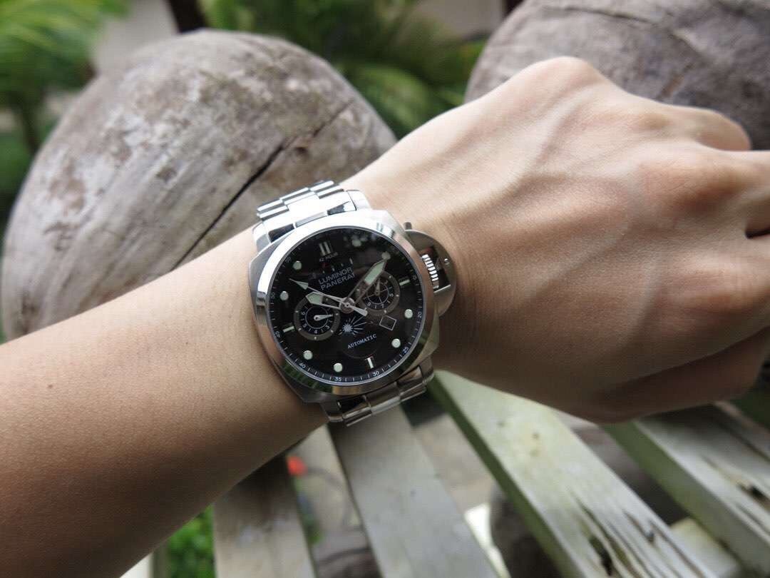 升級版【最高版本】沛納海 動能儲備顯示🌙日月星辰 意大利皇家海軍指定〖專用表〗以精密機械及卓越品質著稱 原裝進口多功能9100全自動機芯 擁有 月份 星期 日期 專用超強夜光 深度潛水功能 結合意大利設計風格和瑞士的專業技術 成為運動 休閒領域中的高檔腕表 品位人士爭相收藏的精品 (尺寸44x12)(一表一卡一專用按健筆)