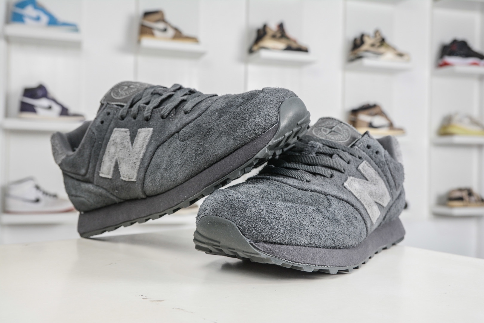 Stone Island x New Balance NB574 石頭島聯名低幫復古慢跑鞋 
貨號：U574BST1
Size：36-45