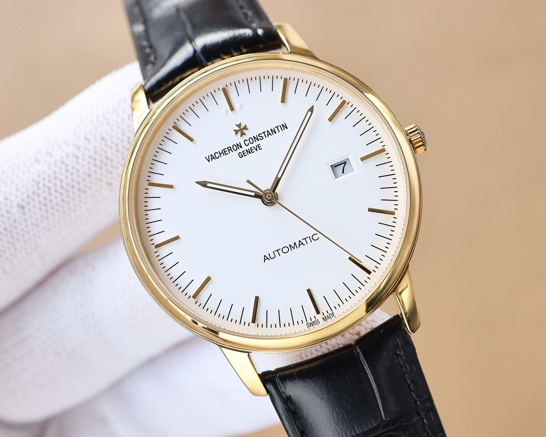 【TW 最新熱門款🔥】江詩.丹頓🆕Vacheron constantin 經典之美品鑒江詩.丹頓傳承系列腕表！
1⃣️團隊歷時9個月精心設計，敢為人先，力求完美，突破多層技術瓶頸💪
2️⃣ 市場獨家最新鍋蓋玻璃材質，超強的3D立體感，超薄工藝，超強夜光，直徑42mm👏
3️⃣款式採用原裝9015®機芯，每小時振頻28800次，零返修®質量✅
4⃣️ 錶盤上採用經典獨家內影，更顯示出這款腕表的華貴氣質🕶
5⃣️ 款式搭配意大利牛皮讓手腕更貼合舒適
   🔥頂級出品 精品不斷🔥