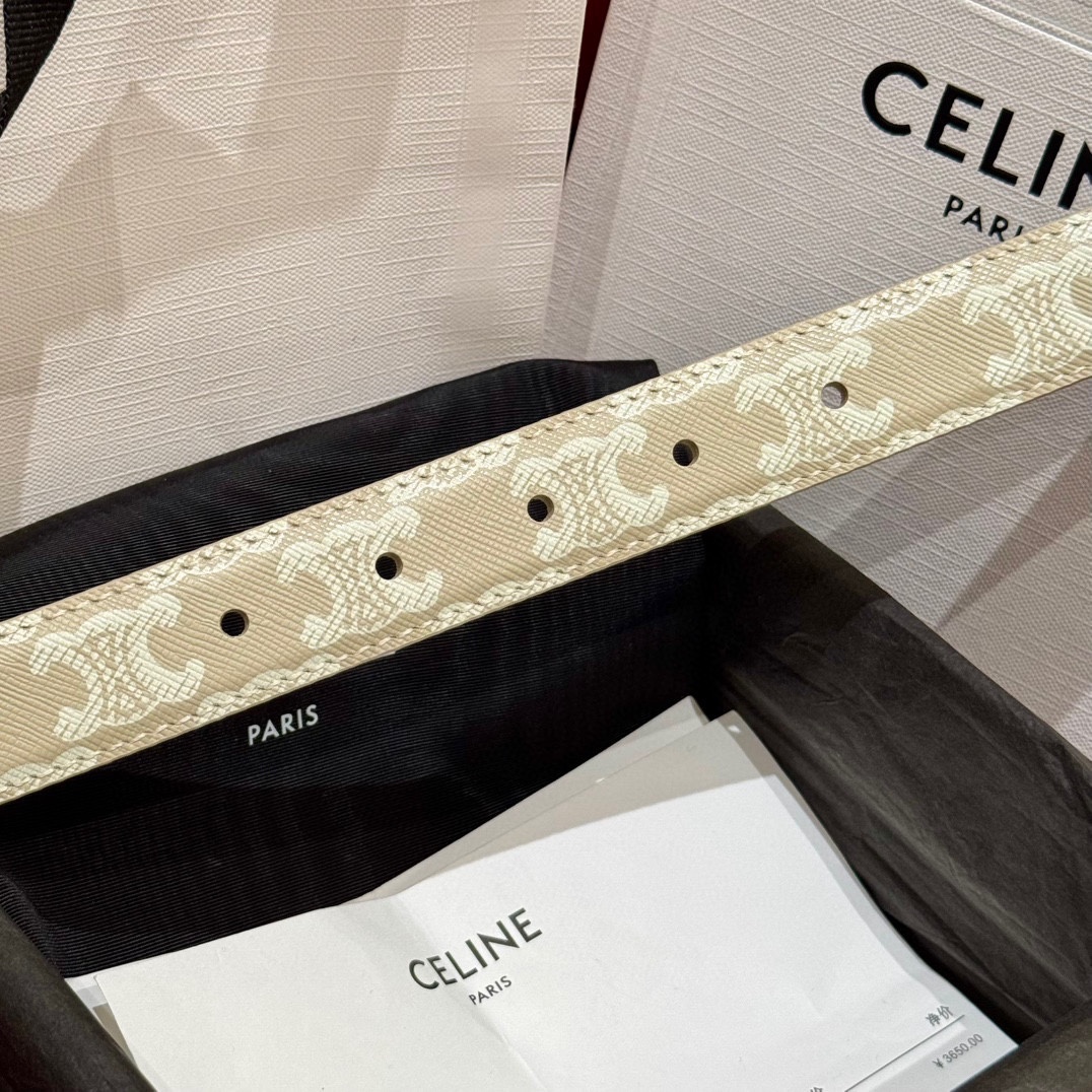 賽琳新款女士凱旋門腰帶
TRIOMPHE 雙面頂級小牛皮腰帶
百搭時尚潮流，寬度2.5cm