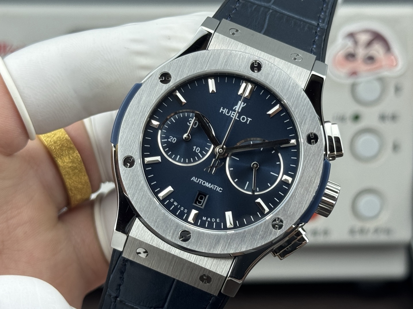 （实拍圖）升級版宇舶hublot恆寶表經典融合CLASSIC FUSION系列，直徑45mm，表殼316L精鋼，耐磨藍寶石玻璃，施華洛世奇鑽石鑲嵌，進口搭載進口7750多巧能計時機芯，還原原裝所有功能，在不同的時空共鳴，如繪畫，如音樂，如時計，獨一無二的HUBLOT最配獨一無二的他，經典融合計時腕表。