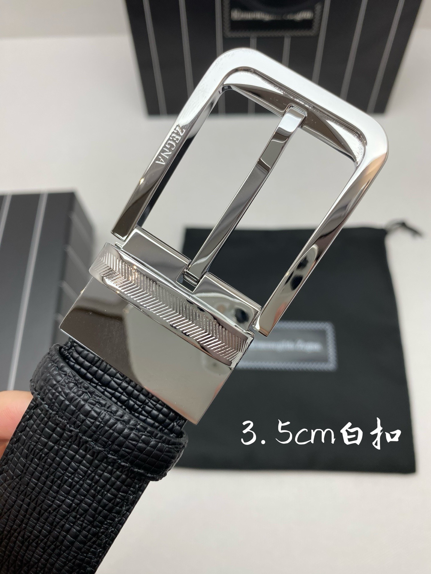 傑尼亞男士腰帶- 寬度35MM 精品扣精工打造  進口小牛皮 獨特設計工藝 手感柔軟 可以裁剪