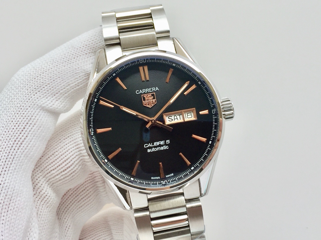 TAG泰格豪雅 卡萊拉系列WAR201A.FC6266 商務休閒款 中英文雙歷腕表 41毫米直徑 搭載2836 自動機械機芯 316L精鋼可配真皮錶帶 原裝折疊扣。TAG泰格豪雅 卡萊拉系列WAR201A.FC6266 商務休閒款 中英文雙歷腕表 41毫米直徑 搭載2836 自動機械機芯 316L精鋼可配真皮錶帶 原裝折疊扣。