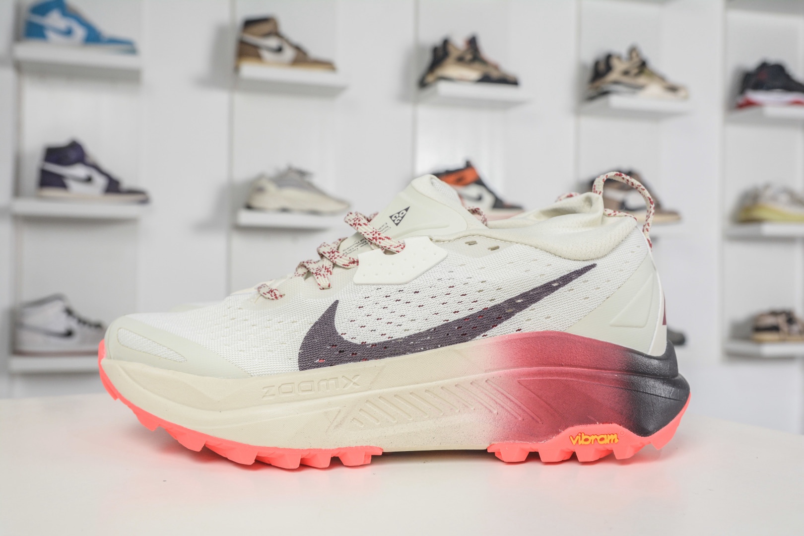 NK ACG ZEGAMA TRAIL 6 網面透氣跑步鞋  
貨號：HV8113 103
尺碼：36 36.5 37.5 38 38.5 39 40 40.5 41 42 42.5 43 44 45