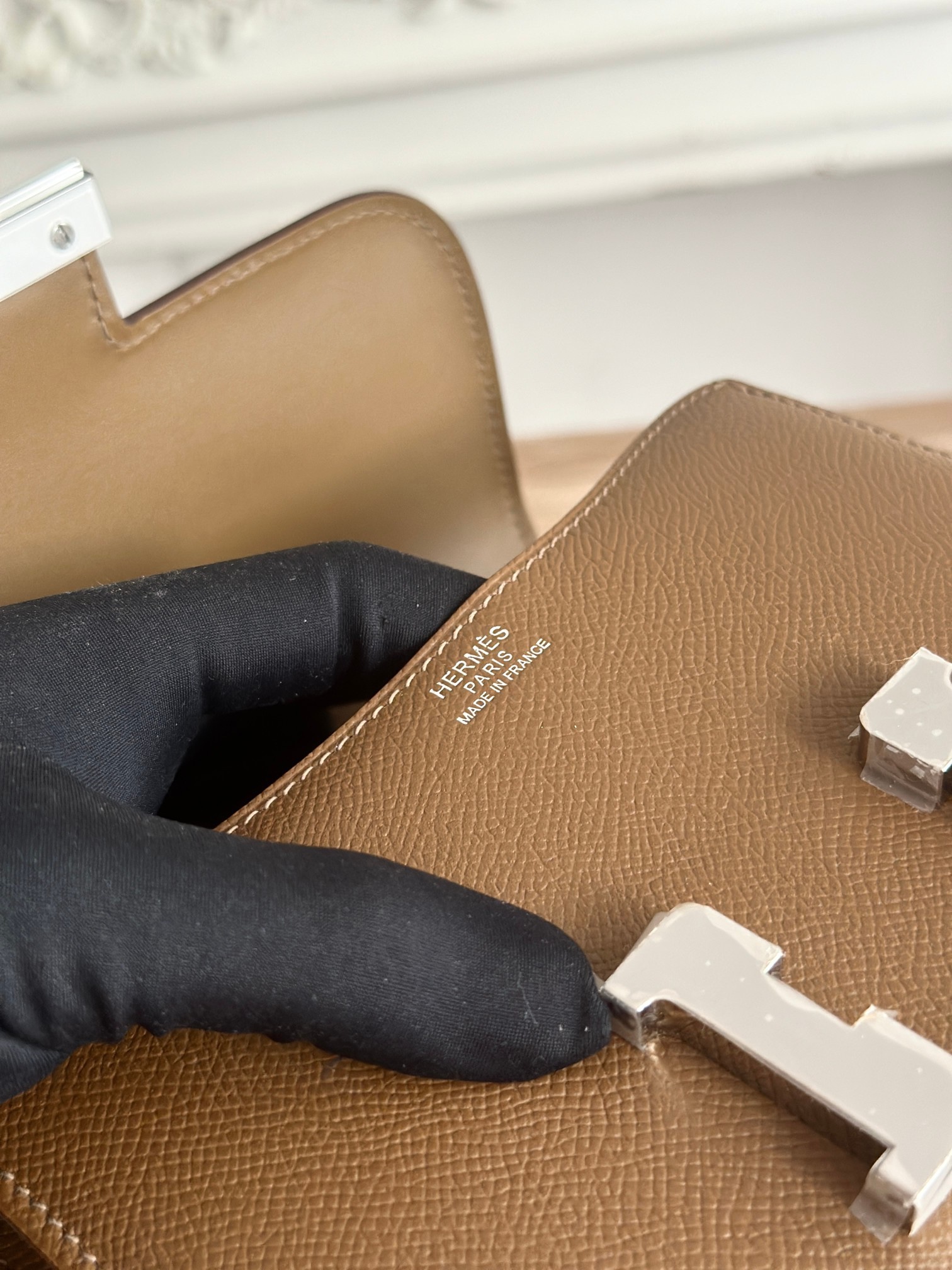 康康  空姐包  
constance  19cm  
epsom掌紋小牛皮  半收工  蠟線縫製