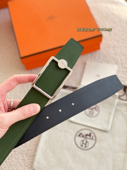 
❤️款 （ Y AA 080 ）OSCAR 精品五金 搭配双面进口Epsom 皮 宽度38MM 以其精湛工艺高品质材料和经典设计备受推崇 是男士腰带顶级选择 简约大气 适合商务和休闲场合 产品手感细腻 不仅是实用配饰 更是身份与品味的象征 ❤️
