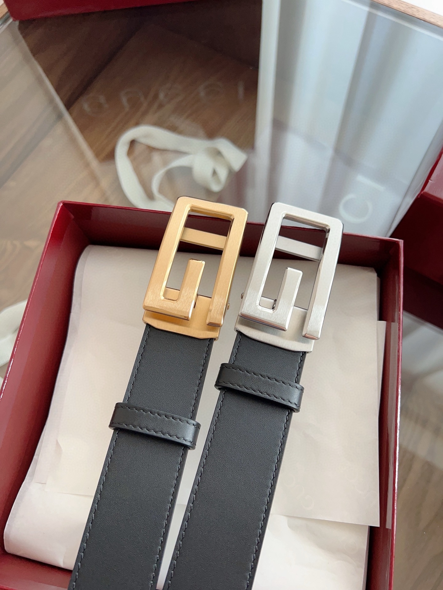 Gucci 古馳 自動平滑扣腰帶 精鋼打造五金 寬度35MM寬 雙面頭層牛皮 自由裁剪設計。