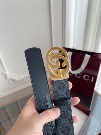 Gucci 古馳 自動平滑扣腰帶 精鋼打造五金 寬度35MM寬 雙面頭層牛皮 自由裁剪設計。