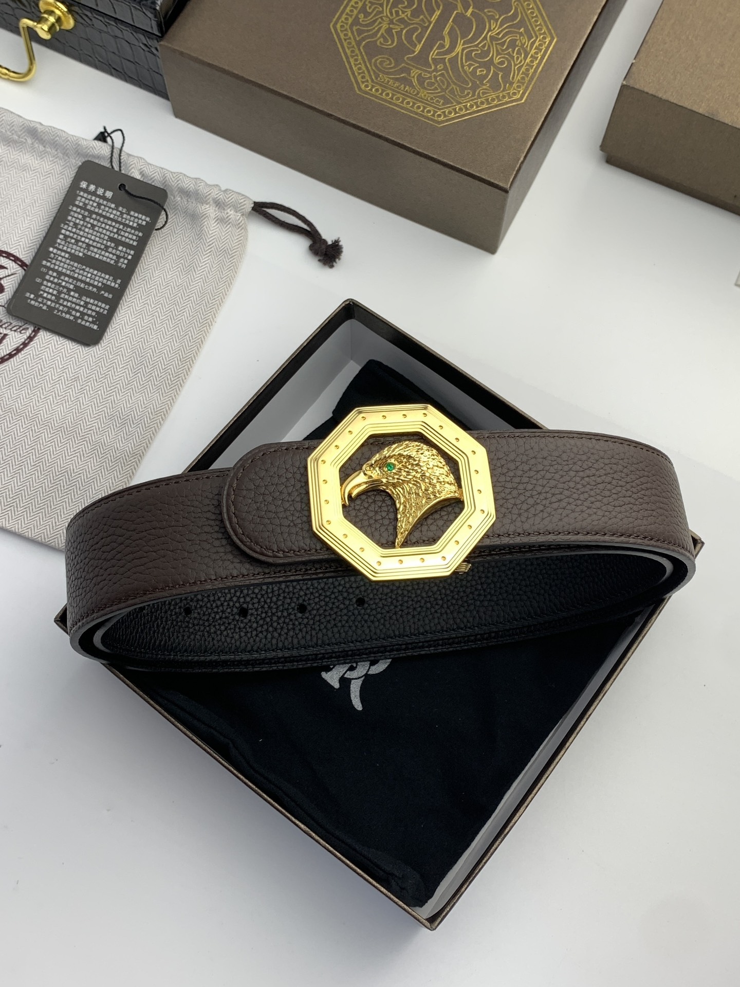 【史蒂芬】原版荔枝紋牛皮腰帶，搭配新款不鏽鋼鷹頭扣，寬度3.8cm，雙面可用，樹膏夾心，長度不可調節，尺碼（85-110）具有獨特吸引力！