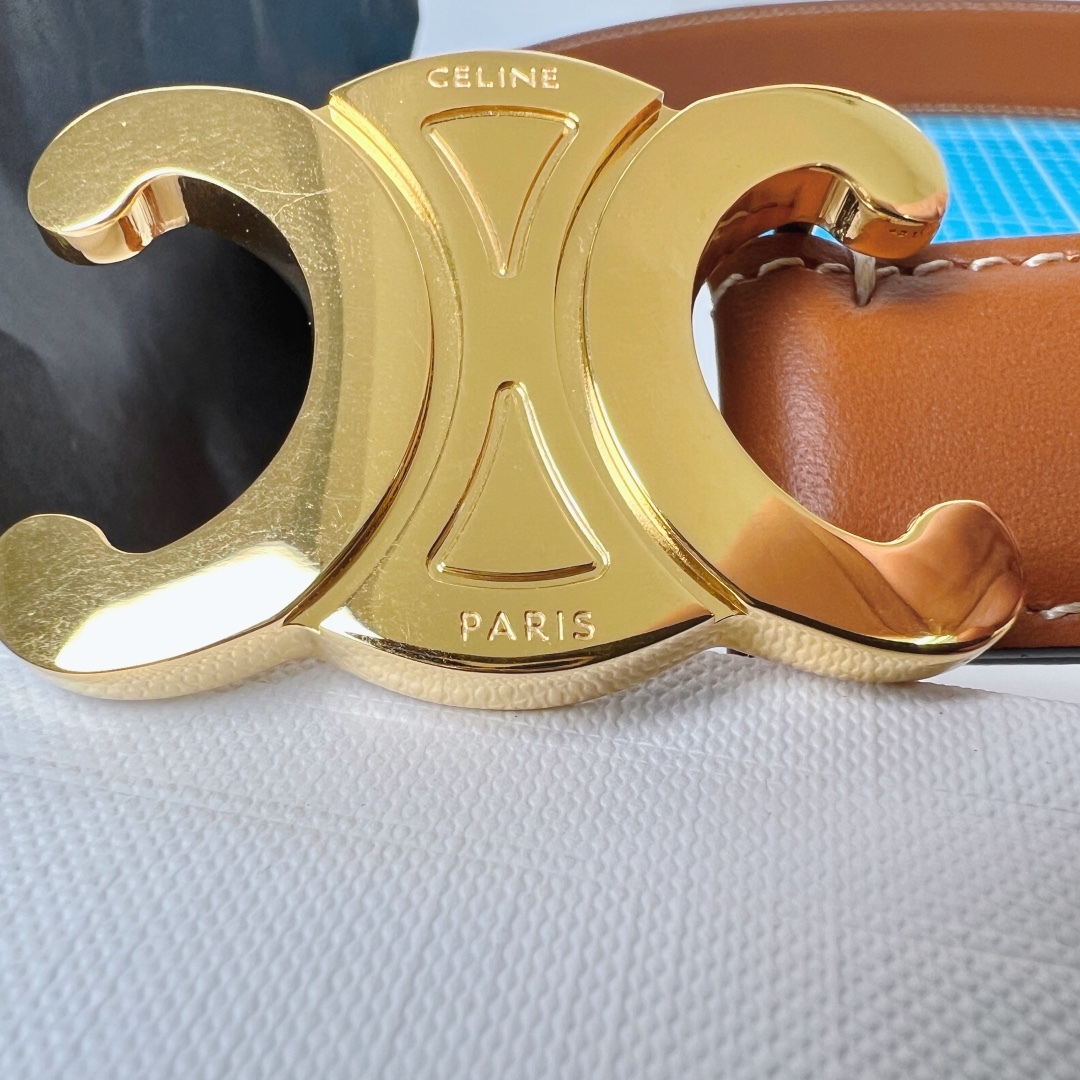 《CELINE》塞琳🇫🇷法國原廠皮料，棕色全皮 品質毋庸置疑 ，沒有更好，寬2.5cm