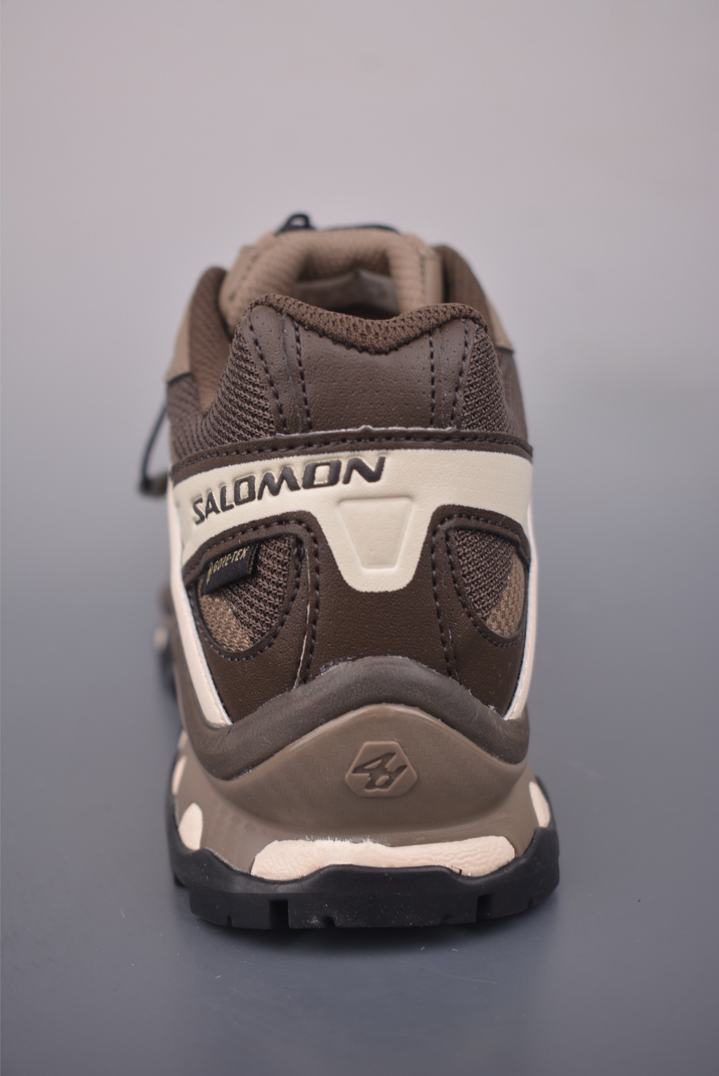 薩洛蒙 Salomon XT-Quest GTX ATHR 薩洛蒙復古潮流戶外機能登山跑鞋
官方貨號: 473058 
尺碼：36 37.5 38 38.5 39 40 40.5 41 42 42.5 43 44 44.5 45 46