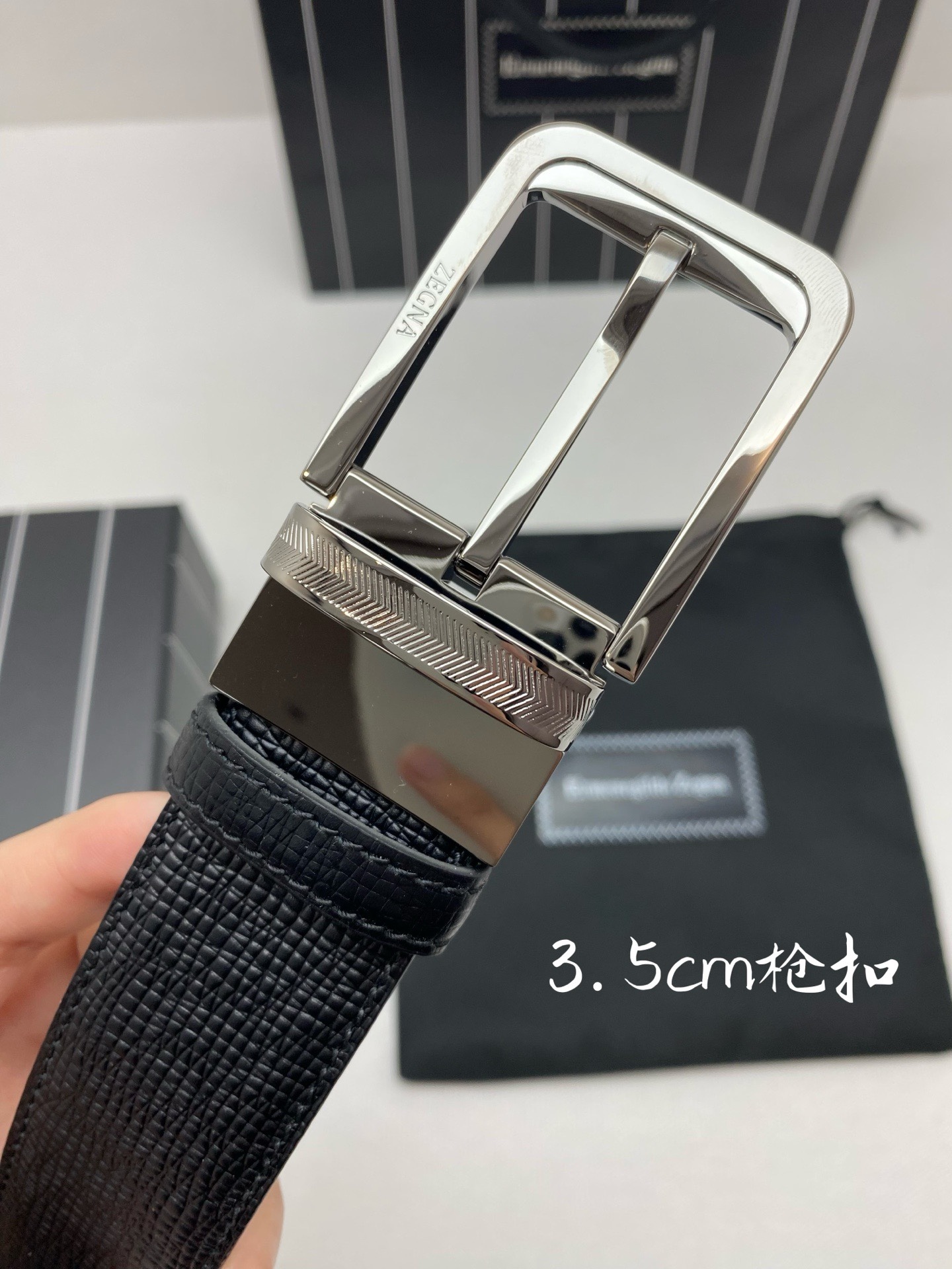 傑尼亞男士腰帶- 寬度35MM 精品扣精工打造  進口小牛皮 獨特設計工藝 手感柔軟 可以裁剪