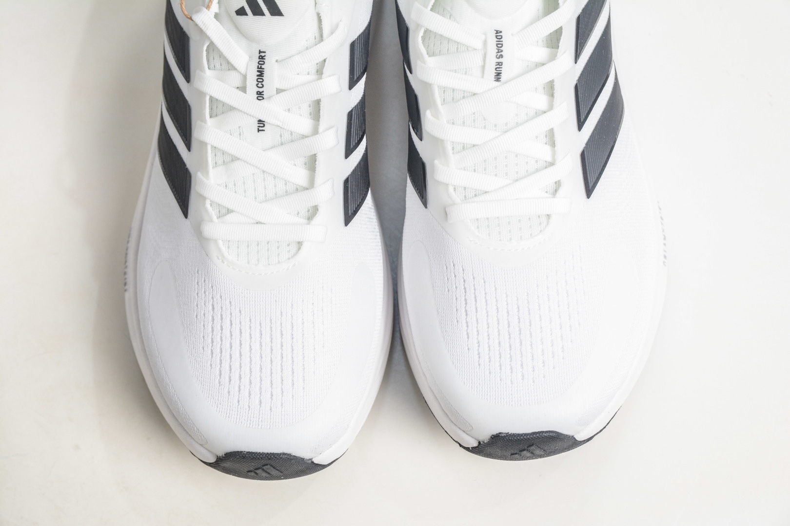 阿迪達斯 領航系列 Adidas Supernova EASE 2 W 馬拉松專業賽事休閒運動跑步鞋 
貨號: JQ4254
尺碼: 40 40.5 41 42 42.5 43 44 44.5 45
