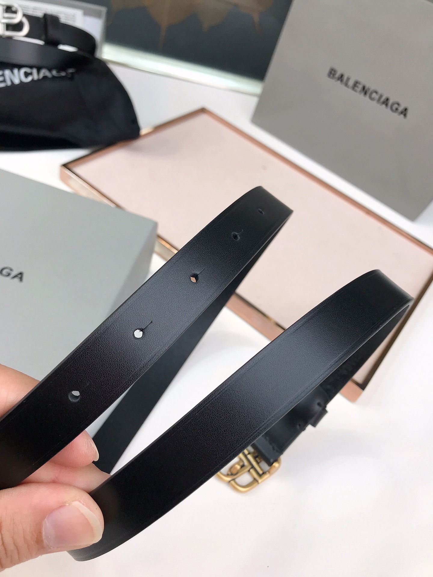 巴黎💋意大利🇮🇹正版購入原廠皮料 2.0cm五金進口爐內五金並非市場iT水調五金所見所得