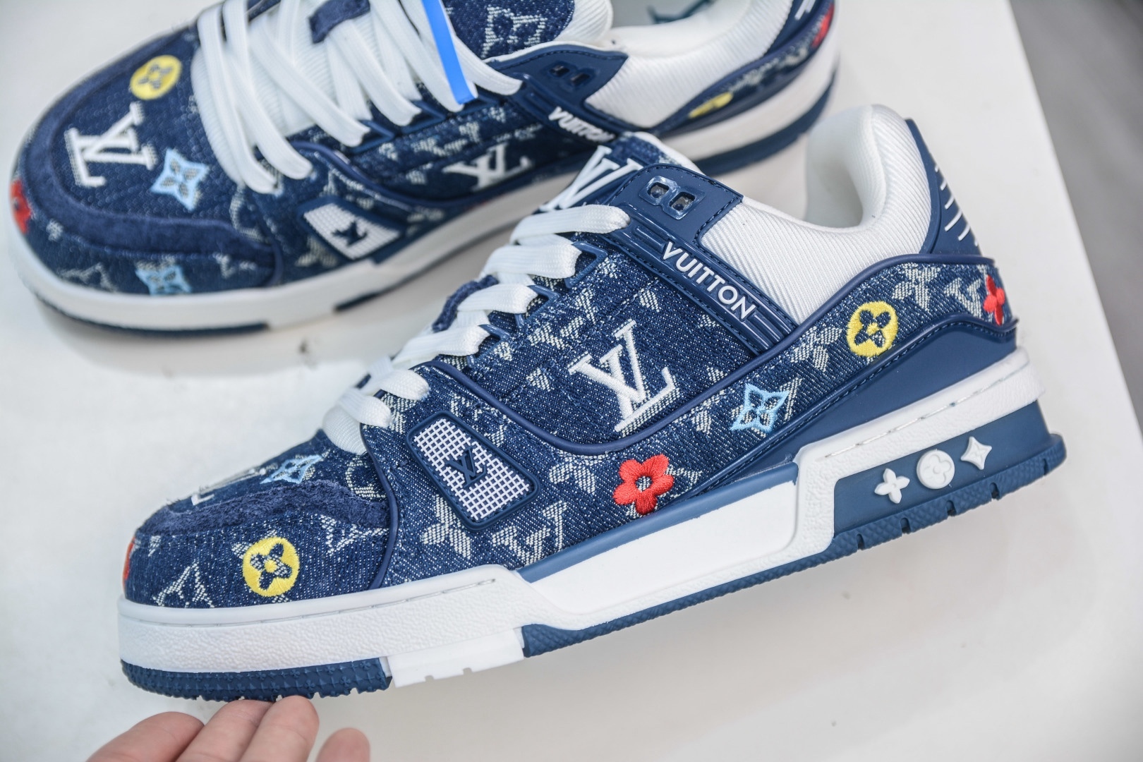 Louis Vuitton Trainer lv時裝走秀運動鞋板鞋  SIZE：36 37 38 39 40 41 42 43 44 45