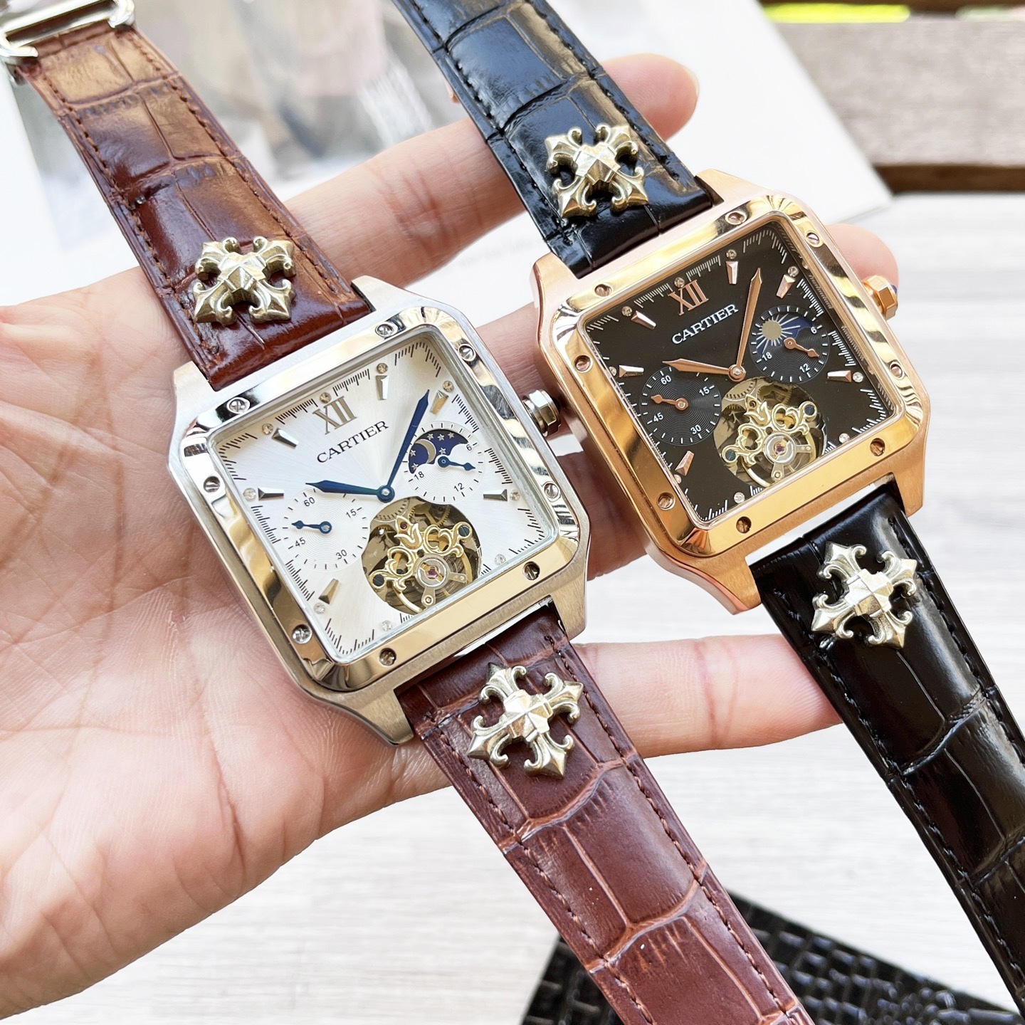 
八角殼系列 精緻百搭🎈🎈
【最新】：卡地亞🔥最新設計🔥大飛輪精品🎈🎈
【類型】：精品男士腕表
【錶帶】：真牛皮錶帶
【機芯】：高端全自動機械機芯
【鏡面】：礦物質強化玻璃（更高清）
品味高雅 浩瀚大氣 匠心獨運 腕間瑰寶
尺寸：直徑42mm厚12mm熱賣上市！歡迎轉載！