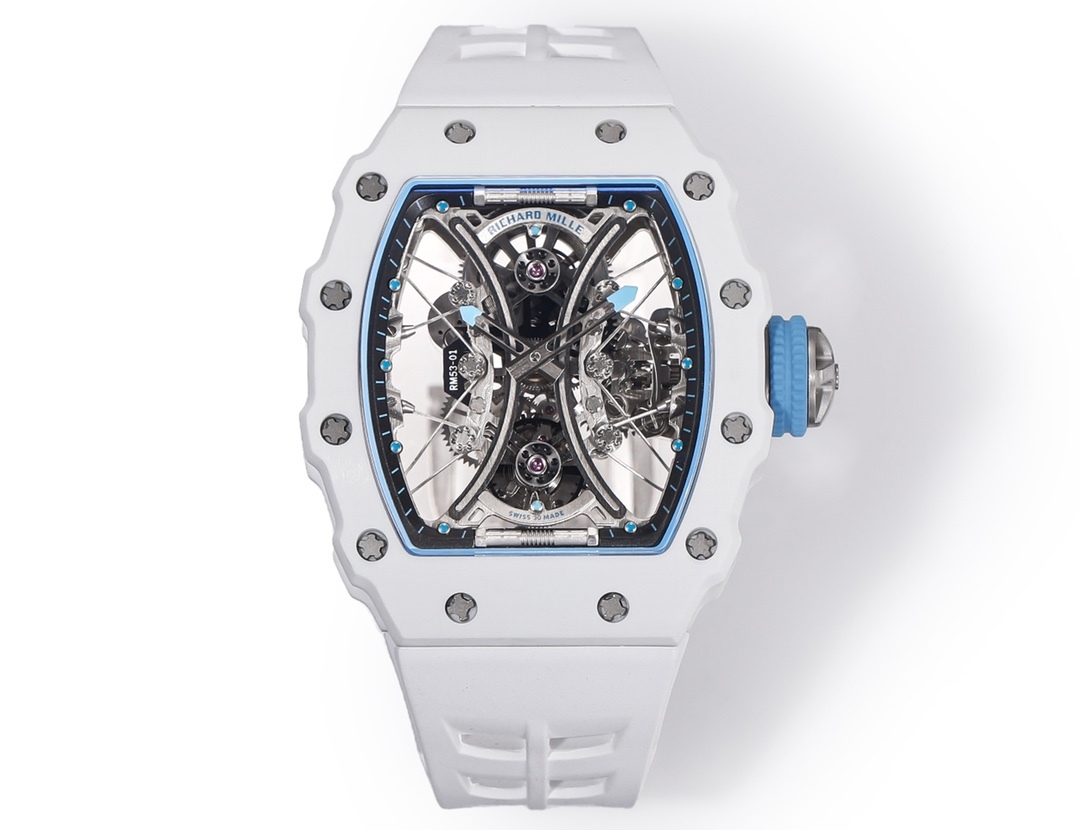 白色TPT石英纖維
【RICHARD MILLE】理查米爾RM53-01 將腕表設計與運動賽事相互結合，完美詮釋了賽場上的勇者堅定信念、頑強拼搏的精神。RM53-01以馬術運動為背景，採用多種高科技材料來抵御運動時帶來的強烈撞擊，從而保證不受破壞、正常運轉。高科技材質打造如同“護具”。“RM 53-01 PABLO MAC DONOUGH”的陀飛輪腕表，此款腕表除具備運動腕表的動感與活力外，還配備了堅固的TPT®碳纖維表殼、層壓藍寶石水晶表鏡以及固定機芯的懸浮式鋼索，有效的降低巨大衝擊、