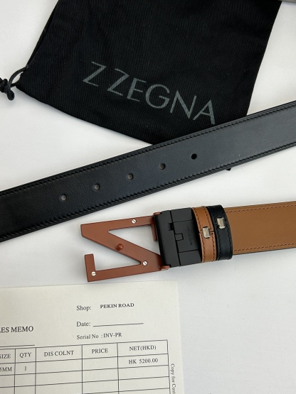 傑尼亞【Zegna】何謂當代男士 活動造型 系列，新款純銅旋轉Z字扣，雙面可用 隨心搭配，寬3.5cm，男士風尚的全新概念.