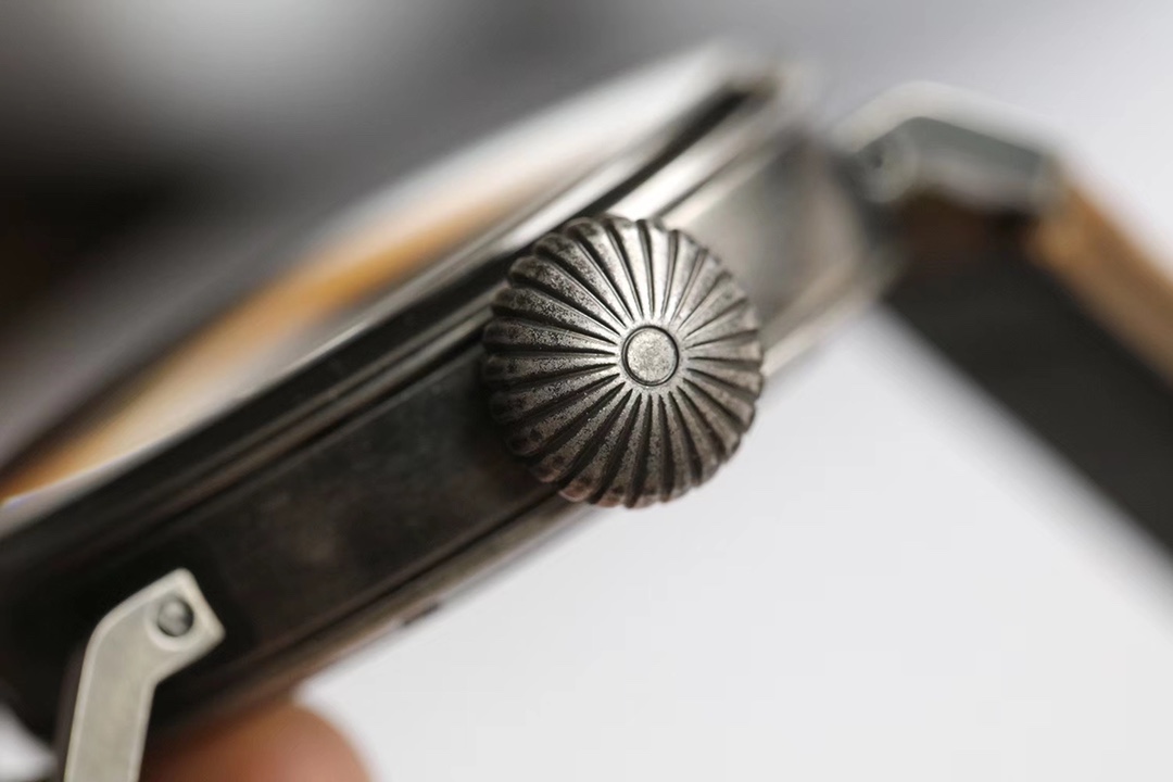 真力時 
大飛 新款限量版原裝1:1 殼套 45mm*14mm 日本8215 機械機芯 零返修 藍寶石玻璃 超級瑞士夜光 高檔進口瘋馬皮！！！