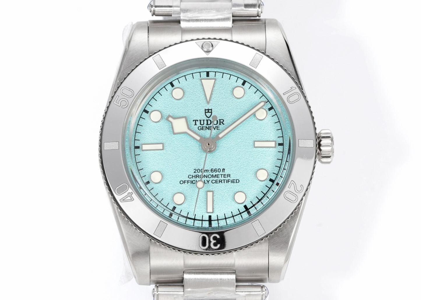 DIF 最強副本 
DIF隆重推出帝舵碧灣54型M79000N腕表，
37mm表殼貼合手腕，佩戴舒適，啞光錶盤簡約大氣，質感細膩，無日曆設計化繁為簡，回歸純粹讀時體驗，以純粹精神和現代表達方式，向1954年問世的品牌首款潛水表-7922型獻上最真誠的敬意！
DIF匠工精神 整表配備導角精磨不拉手 注重細節 質感無敵 搭載丹東定制一檔機芯 日誤差僅3-5秒幾乎0反修 超穩定！
錶帶均為CNC通體成型拉絲工藝錶帶 非小廠組裝片！配備帝舵表“T-fit”表扣 可滑軌微調
超強瑞士夜光刻度