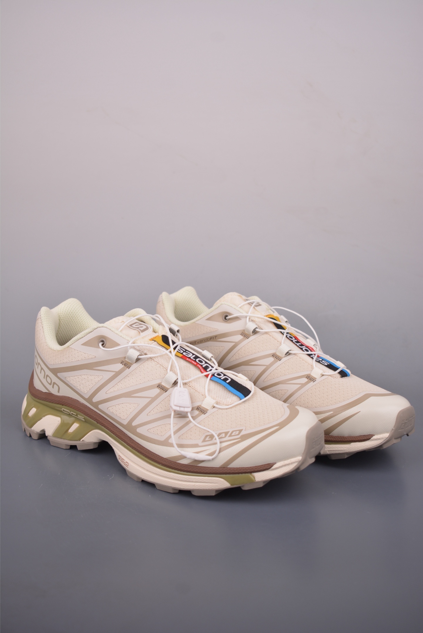 -薩洛蒙 Salomon XT 
QUEST GTX 探索者系列 
潮流越野機能戶外休閒運動跑步鞋
官方貨號: 4784782722
尺碼：36 36.5 37 38 38.5 39 40 40.5 41.5 42 42.5 43 44 44.5 45