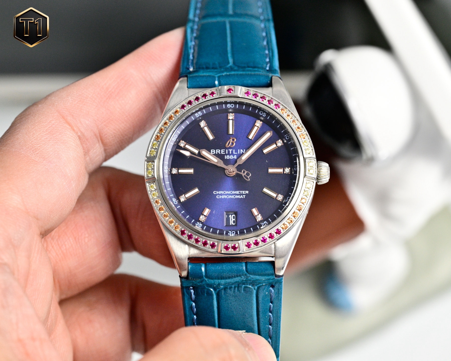 GTR  百年靈新款橫空出世（推出新高度）
全新百年靈機械計時腕表-南海膠囊系列
(chronometer Automatic 36mm)特別版
1⃣️現代復古風格讓您在人群中脫穎而出，打破沈悶，有溫度又不失浪漫！
2⃣️這款優雅的現代復古靈感腕表適合想在人群脫穎而出的女士。（男士也可佩戴，膠囊系列市面最薄的中性款。）
3⃣️融合優異性能和造型美感，時尚而優雅，適合各種場合，多種金屬表殼可供選擇，同時也有鑲嵌彩色寶石鑽，從炫酷的精鋼材百搭雙色間金乃至豪華紅金，一應俱全，時標和多姿多彩錶盤。
4⃣️搭載