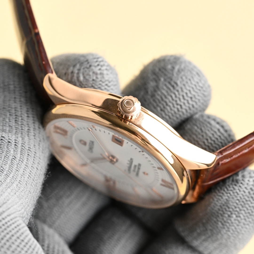 
玫瑰][玫瑰]🔥 最新款主推🔥 ，👍OMEGA -歐米茄-碟飛系列⌚市場競爭主力款  ️一直被模仿  從未被超越【見證時間！把握未來，你可以有】 採用316L鋼表殼，全新原裝進口8215機芯。(經測試0返修) 表徑40毫米，厚度10mm。動力儲存48小時. 採用意大利進口牛皮    莫氏9級藍寶石玻璃，耐磨防刮花  超強防水80米!匠心之作，必屬精品🔥大廠品質！歡迎轉載！