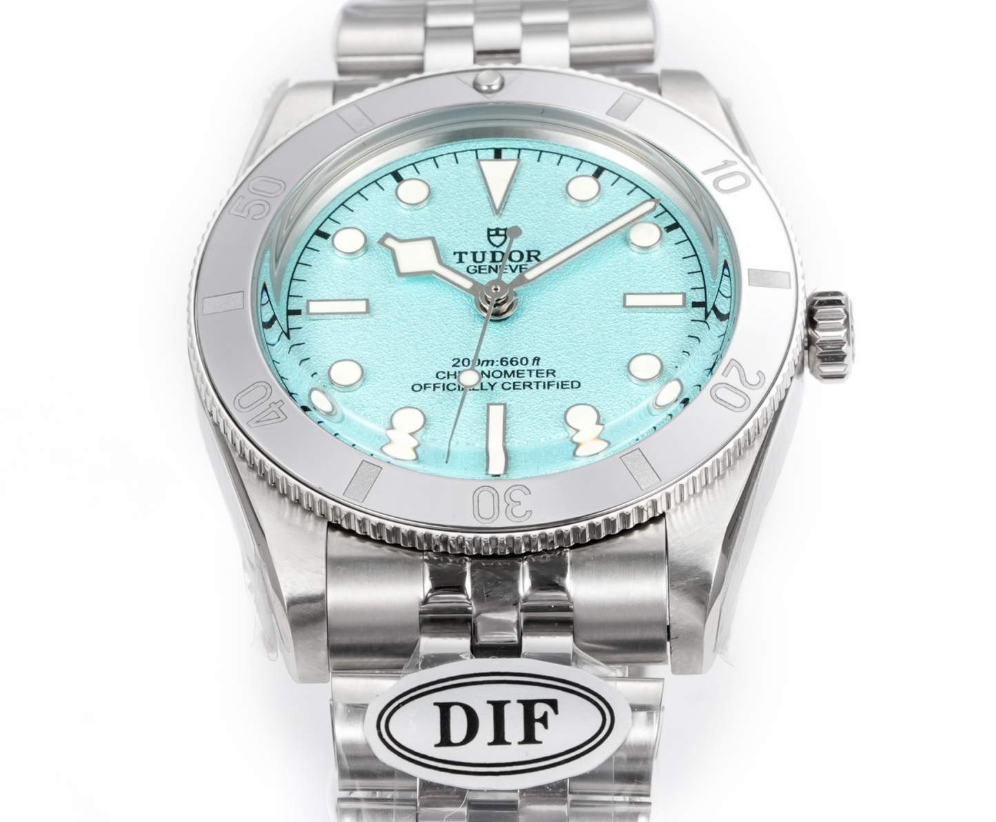 DIF 最強副本 
DIF隆重推出帝舵碧灣54型M79000N腕表，
37mm表殼貼合手腕，佩戴舒適，啞光錶盤簡約大氣，質感細膩，無日曆設計化繁為簡，回歸純粹讀時體驗，以純粹精神和現代表達方式，向1954年問世的品牌首款潛水表-7922型獻上最真誠的敬意！
DIF匠工精神 整表配備導角精磨不拉手 注重細節 質感無敵 搭載丹東定制一檔機芯 日誤差僅3-5秒幾乎0反修 超穩定！
錶帶均為CNC通體成型拉絲工藝錶帶 非小廠組裝片！配備帝舵表“T-fit”表扣 可滑軌微調
超強瑞士夜光刻度 盤面字體油壓立體