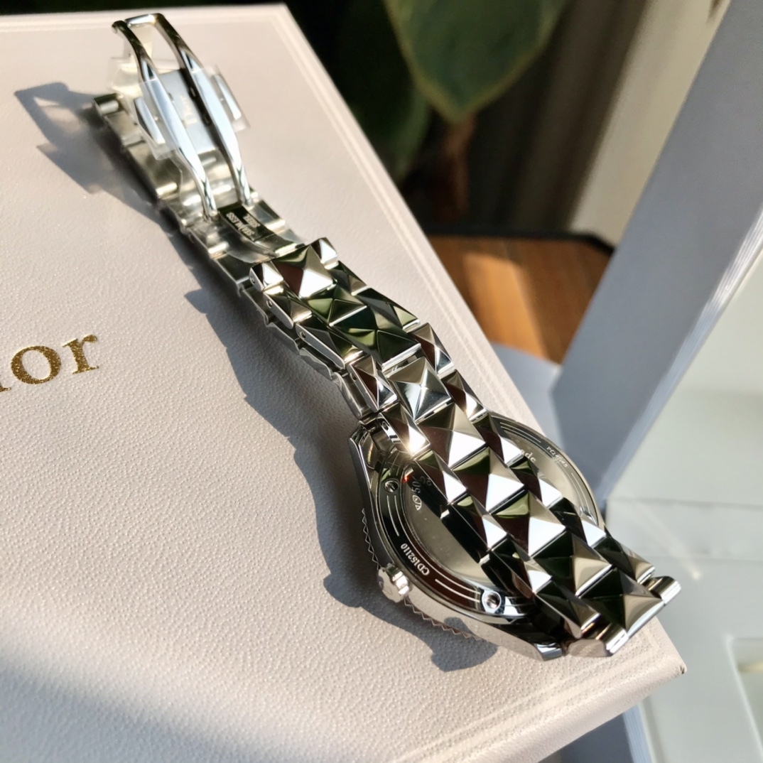 天然贝母面！钻石线条精钢表带！市面独家包装！