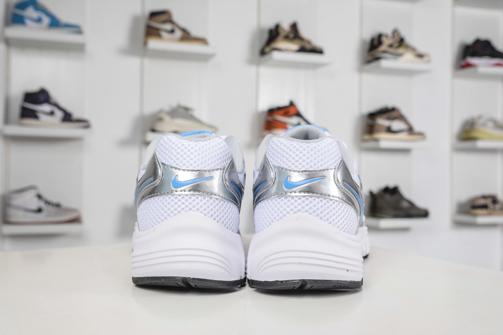 NK Air Zoom Vomero 20 經典復古潮流運動跑鞋 
貨號：HM9149 101
SIZE：36 36.5 37.5 38 38.5 39 40 40.5 41 42 42.5 43 44 45