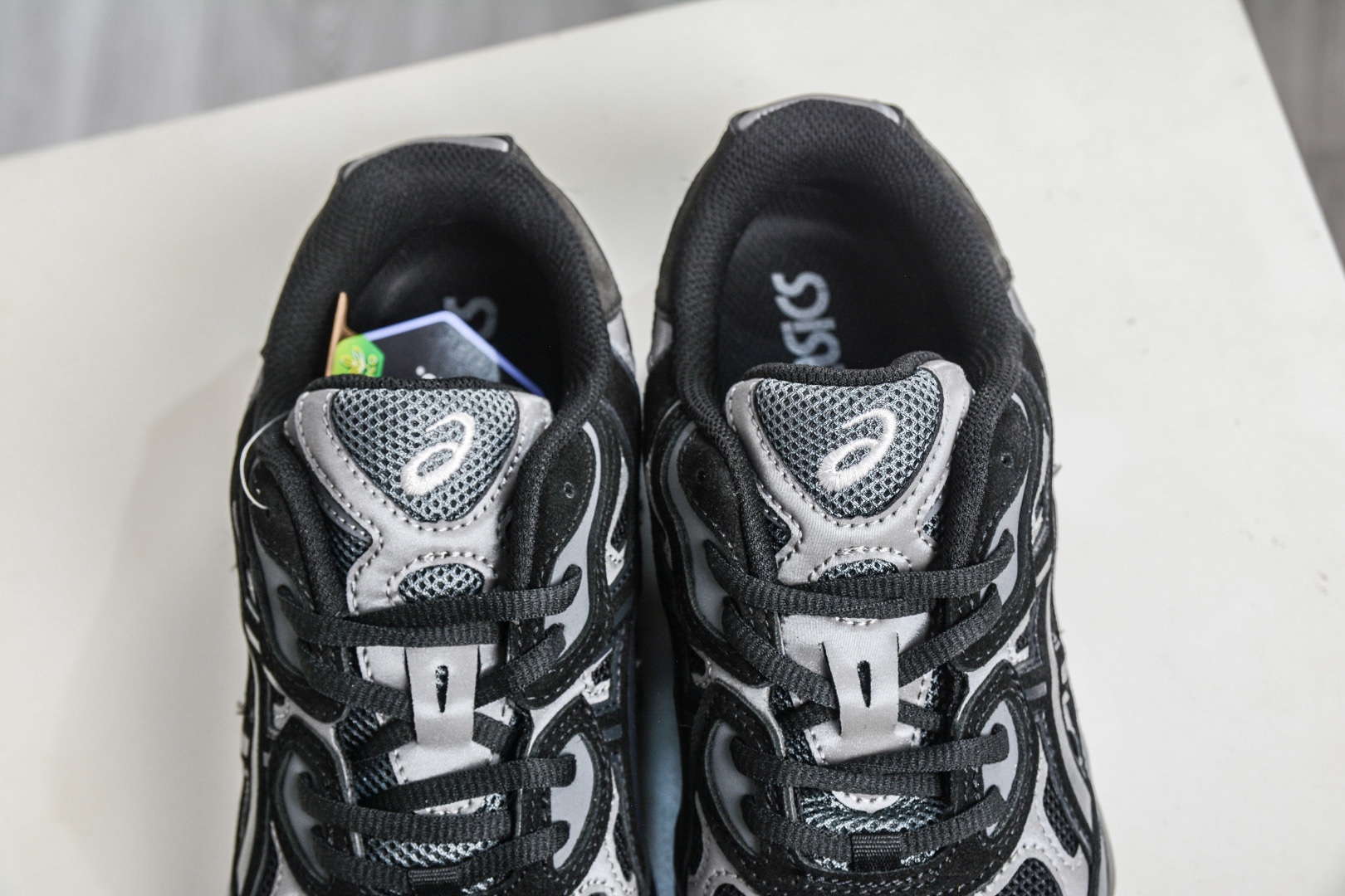 Asics Gel-NYC 亞瑟士運動休閒透氣專業跑鞋
貨號: 1201A789 020
尺碼：36 37 37.5 38 39 39.5 40 40.5 41.5 42 42.5 43.5 44 45 46 47.5