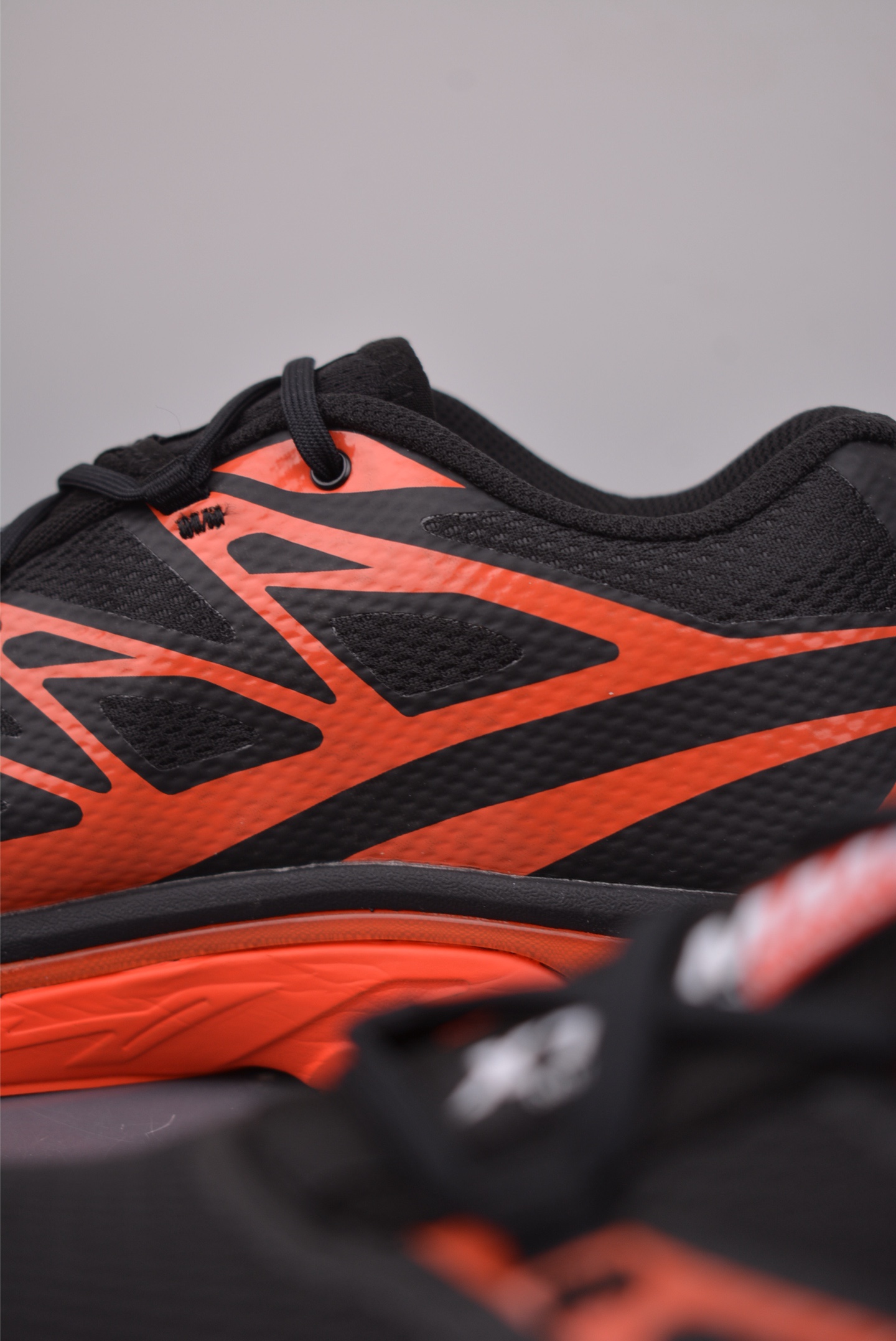 MM6馬吉拉 x Salomon 薩洛蒙Spectur 2系列 
薩洛蒙復古潮流戶外機能登山跑鞋 
▪️底厚：4.5CM
▪️官方貨號: 491070 273633
▪️Size:   36 36.5 37.5 38 38.5 39 40 40.5 41 42 42.5 43 44 44.5 45 
