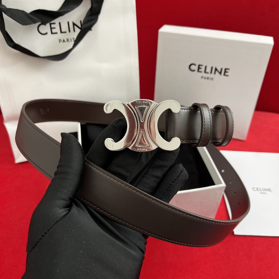 Celine/賽琳 款凱旋門腰帶 寬度3.0cm 男女通用款 💯採用數量稀少的原廠專用小牛皮 搭配精緻凱旋門搭扣 獨家頂級手工 進口邊油