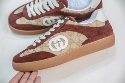 Gucci 古馳G75 圓頭系帶運動鞋
尺碼：35 36 37 38 39 40 41 42 43 44 45 46