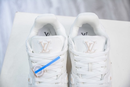Louis Vuitton Trainer lv時裝走秀運動鞋板鞋  SIZE：36 37 38 39 40 41 42 43 44 45