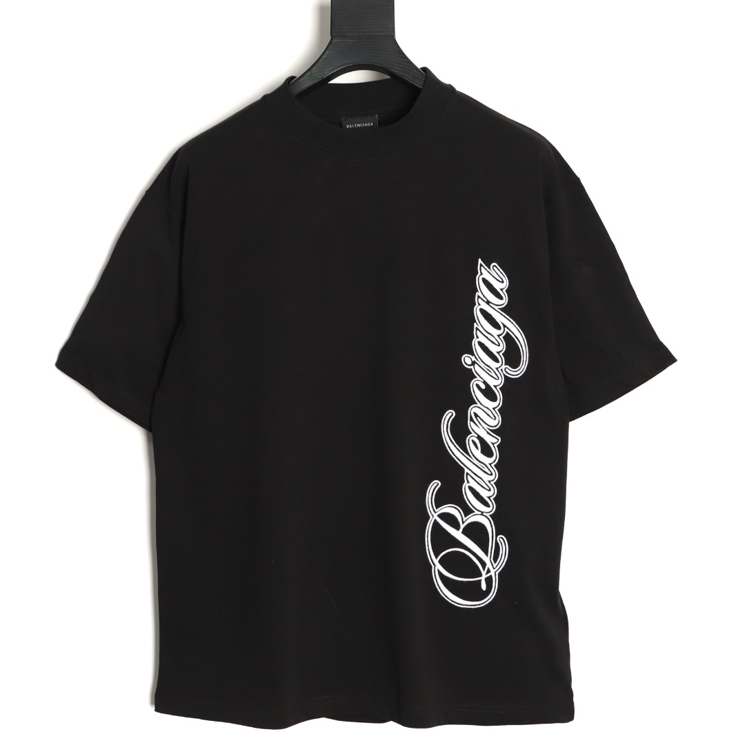 🔝BALENCIAGA巴黎世家BLCG 側邊草體字母短袖T恤
正品購入開發，40支雙紗巴黎棉210克，1*1配套十字羅紋280克，進口刺繡，面料酵洗，定制1：1商標，寬松版型
B Size：S-XL