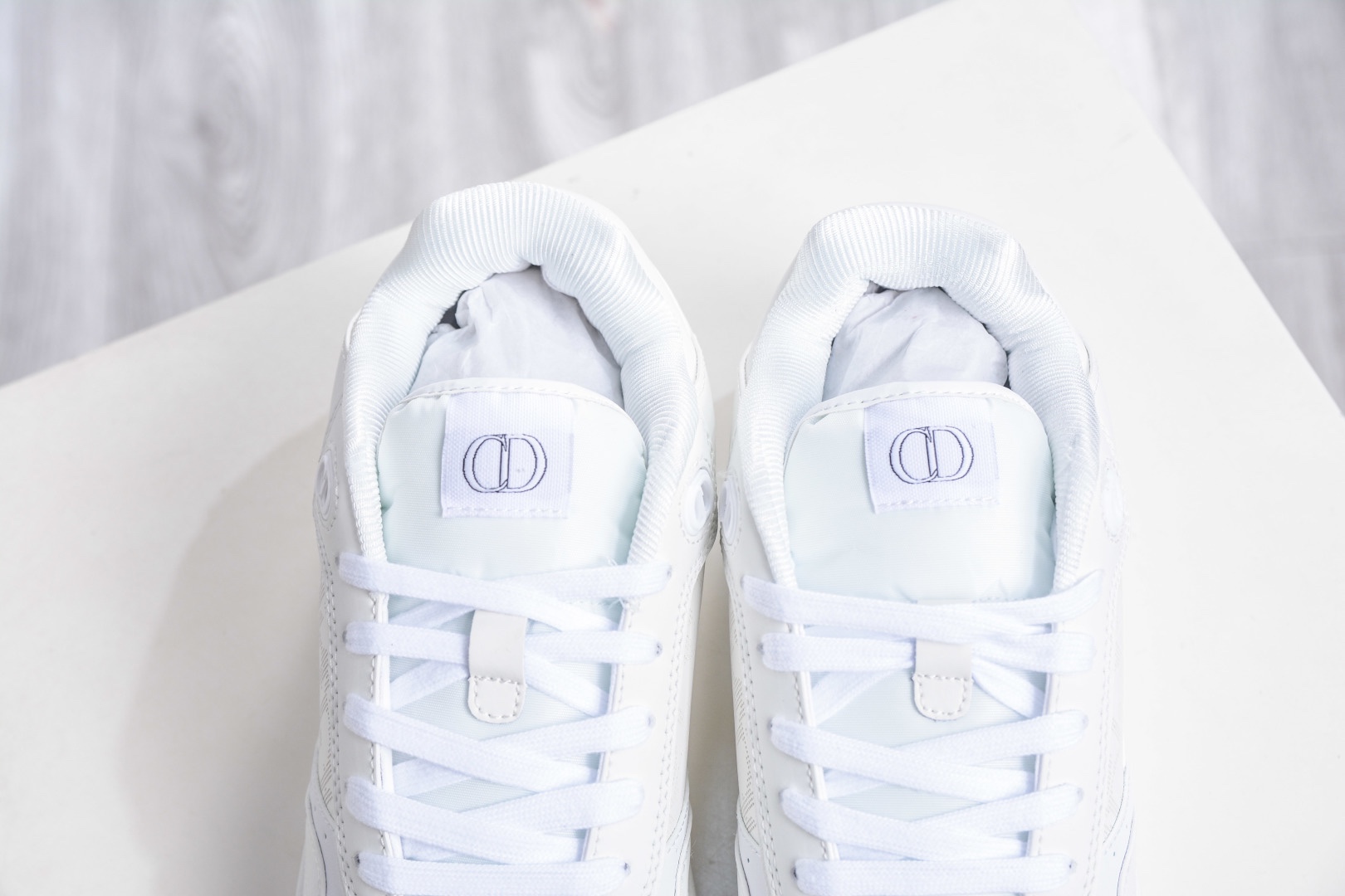 迪奧/Dior B27 Oblique Galaxy Low Top Sneakers B27系列低幫復古真皮百搭運動休閒板鞋 
貨號：3SN272ZIR16536
尺碼：38 39 40 41 42 43 44 45 46