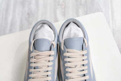 RICK OWENS/RO Hollywood 歐文斯 圓頭系帶低幫板鞋 
尺碼:36 37 38 39 40 41 42 43 44 45 46