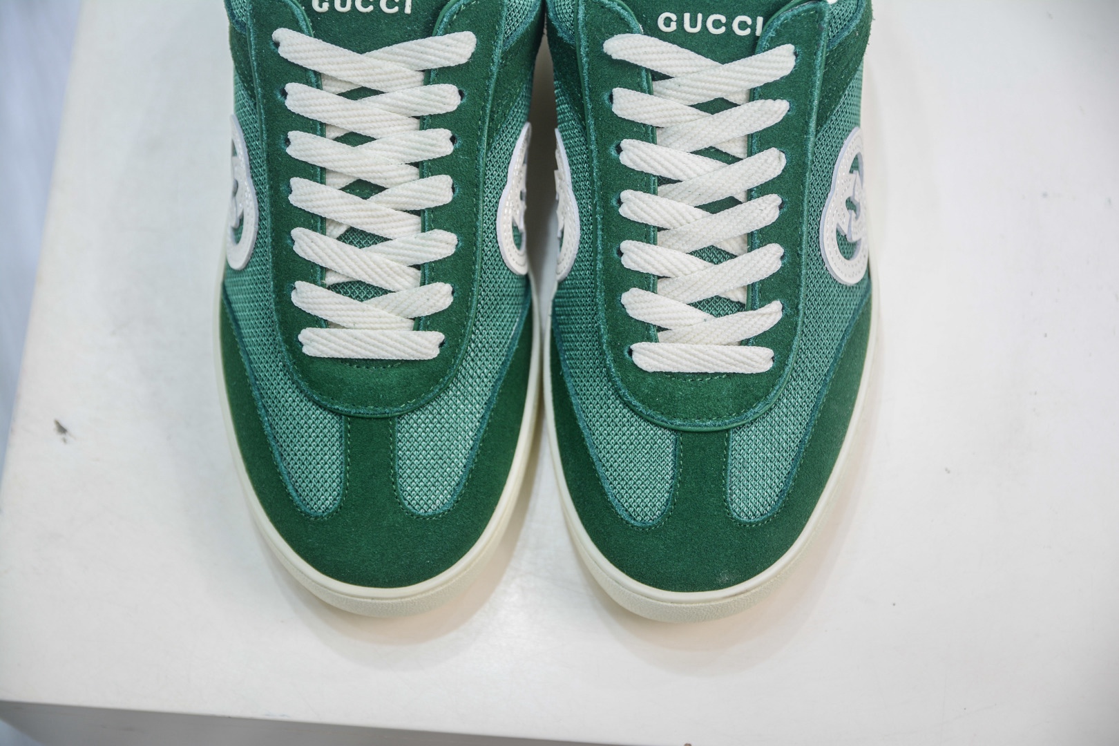 Gucci 古馳G75 圓頭系帶運動鞋 
尺碼：35 36 37 38 39 40 41 42 43 44 45 46