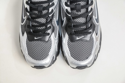 NK Air Zoom Vomero 20 經典復古潮流運動跑鞋 
貨號：HF7069 100
SIZE：36 36.5 37.5 38 38.5 39 40 40.5 41 42 42.5 43 44 45