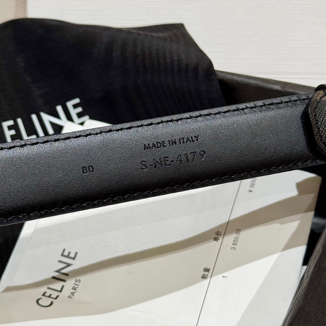 賽琳新款女士凱旋門腰帶
TRIOMPHE 雙面頂級小牛皮腰帶
百搭時尚潮流，寬度2.5cm