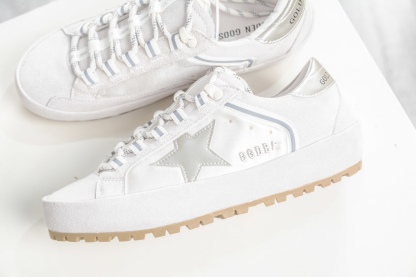 Golden Goose Super-Star 厚底抽繩休閒時尚復古做舊星星板鞋 
Size：35 36 37 38 39 40