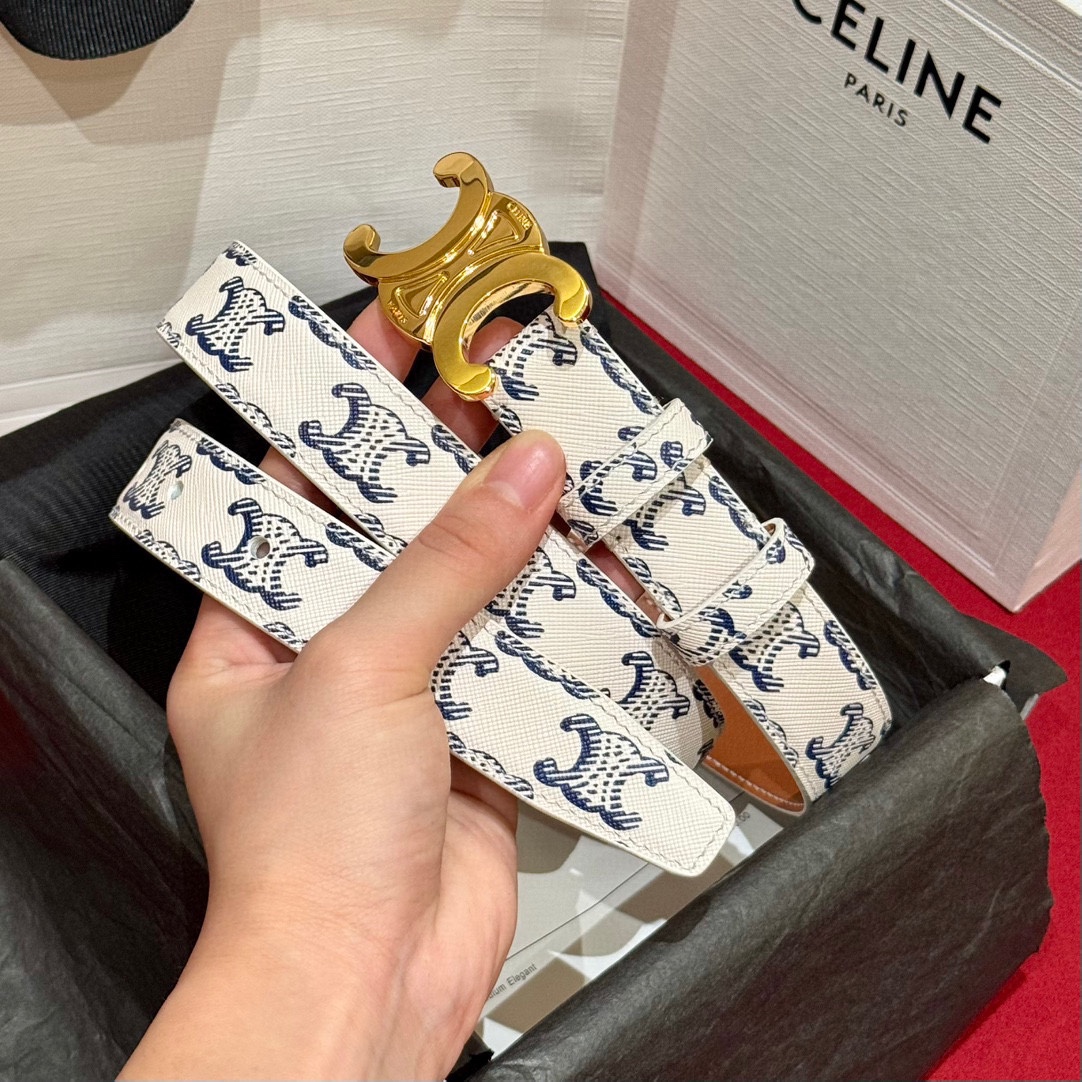 賽琳新款女士凱旋門腰帶
TRIOMPHE 雙面頂級小牛皮腰帶
百搭時尚潮流，寬度2.5cm