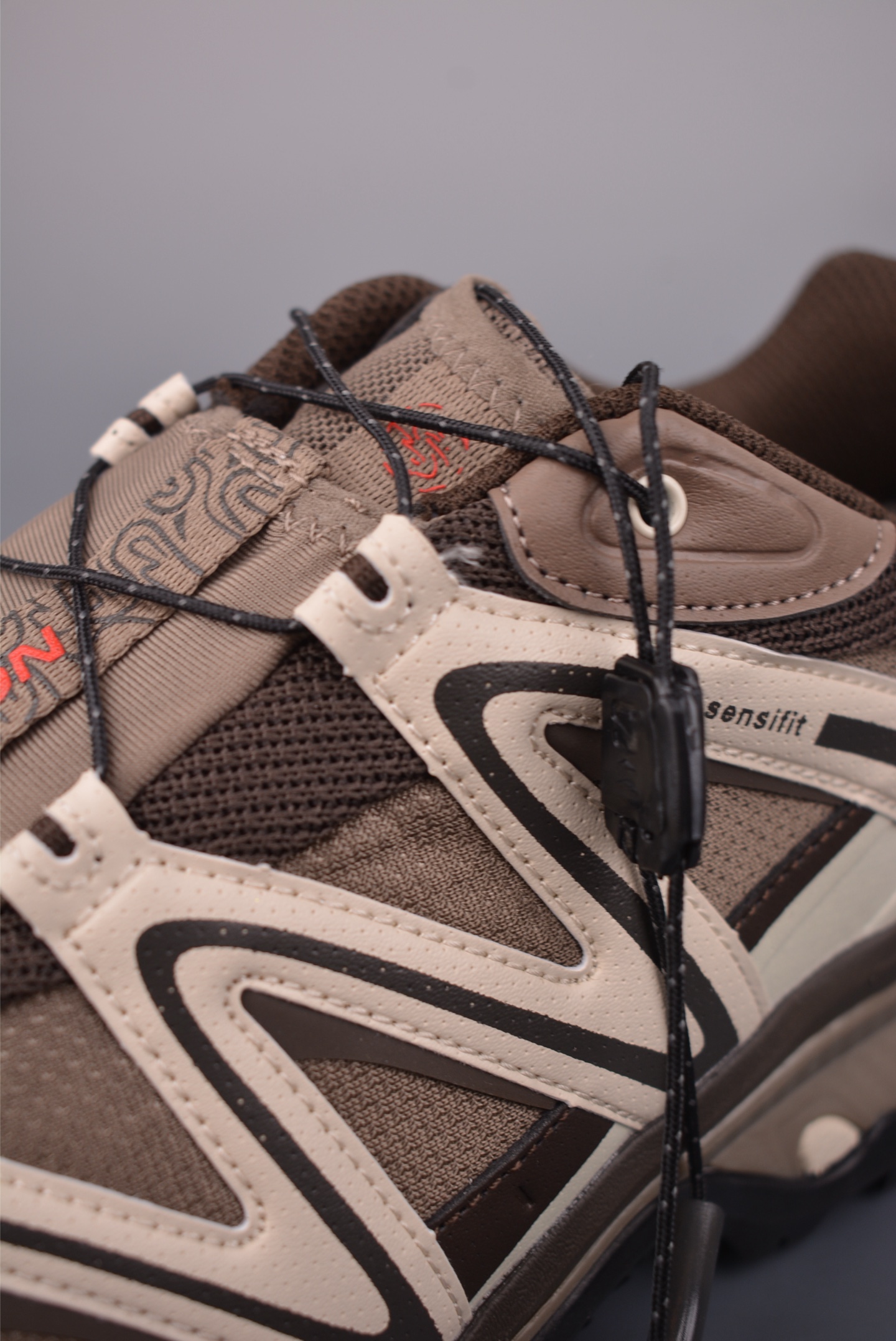 薩洛蒙 Salomon XT 
QUEST GTX ATHR 探索者系列 
潮流越野機能戶外休閒運動跑步鞋
官方貨號: 492789 292722
尺碼：36 36.5 37 38 38.5 39 40 40.5 41.5 42 42.5 43 44 44.5 45 
