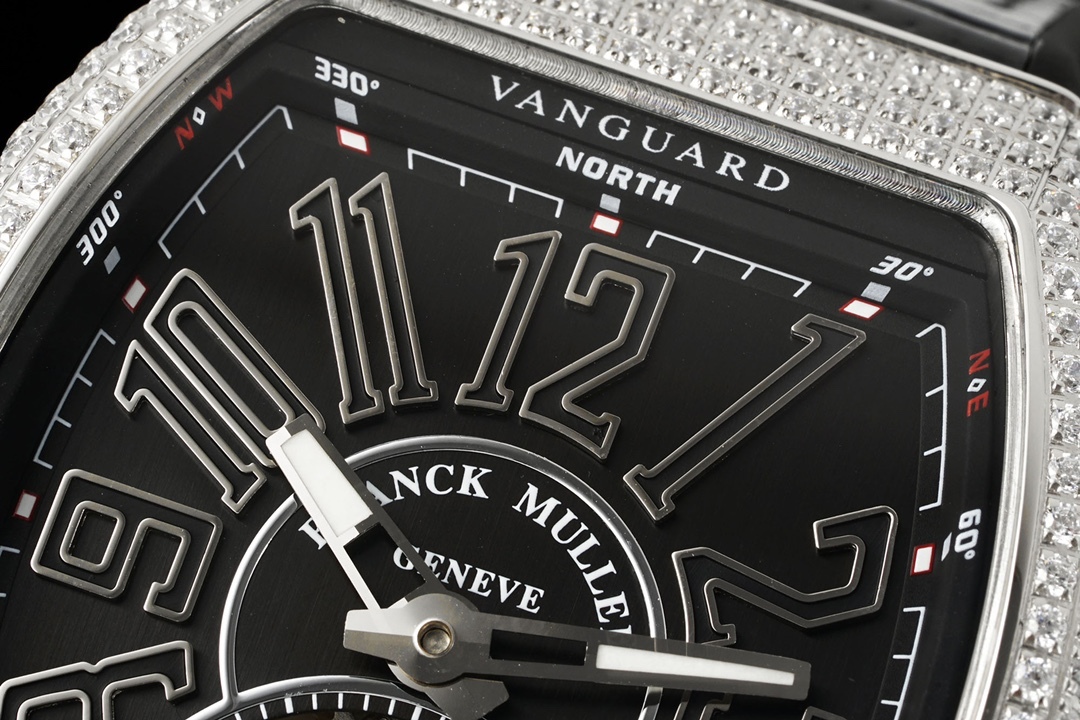 RMS最新款 頂級復刻 法蘭克穆勒V45 Vanguard陀飛輪系列 歷時多年研發機芯 
1 1:1 超級復刻原裝複雜法穆蘭陀飛輪機芯 細節完美到位 打造正品機芯獨具的雙發條盒 超薄工藝 
2超長72小時動力儲存 告別每天手動上鏈 高端玩家的定制款 把頭上鏈30個半圈 發條盒為滿 不需要過度上鏈 
3 千錘百鍊 316L精鋼表殼 超薄表殼 與原裝一致厚度 彎曲弧度 更加貼合手腕 佩戴舒適 
4 純正進口意大利小牛皮 貼合手感品質一流的進口氟橡膠錶帶 與正版全完通用互換
5瑞士工程師 原版機芯拆解 一比一甲