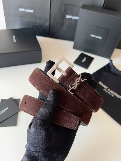 
ysl聖羅蘭2026女士新款腰帶，冬季爆款絨面原版皮，方形搭扣配以ysl標識腰帶環，女士冬季必備款，寬度3.0cm